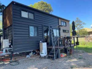 Residents call for tiny home on wheels policy