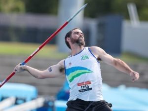 Pointon retains national title, athletes rack up PBs at season’s end