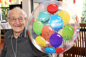 The marvellous Monty Maizels: a life of film and radio over 102 years