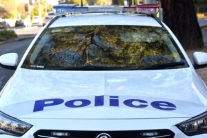 Mooroolbark police evasion ends in arrest